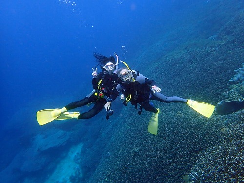 父と娘でドリフトダイビング・ヌサペニダ・バリ島ブルーパラダイスダイビング