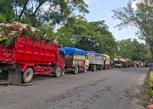 ゴミ回収車・バリ島ブルーパラダイスダイビング
